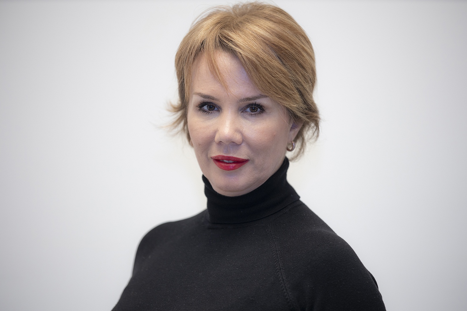 Олга Панго - примабалерина, хореограф и директор на Балета на Националната опера и балет на Северна Македония_LOW.jpg Олга Панго - примабалерина, хореограф и директор на Балета на Националната опера и балет на Северна Македония_LOW.jpg
